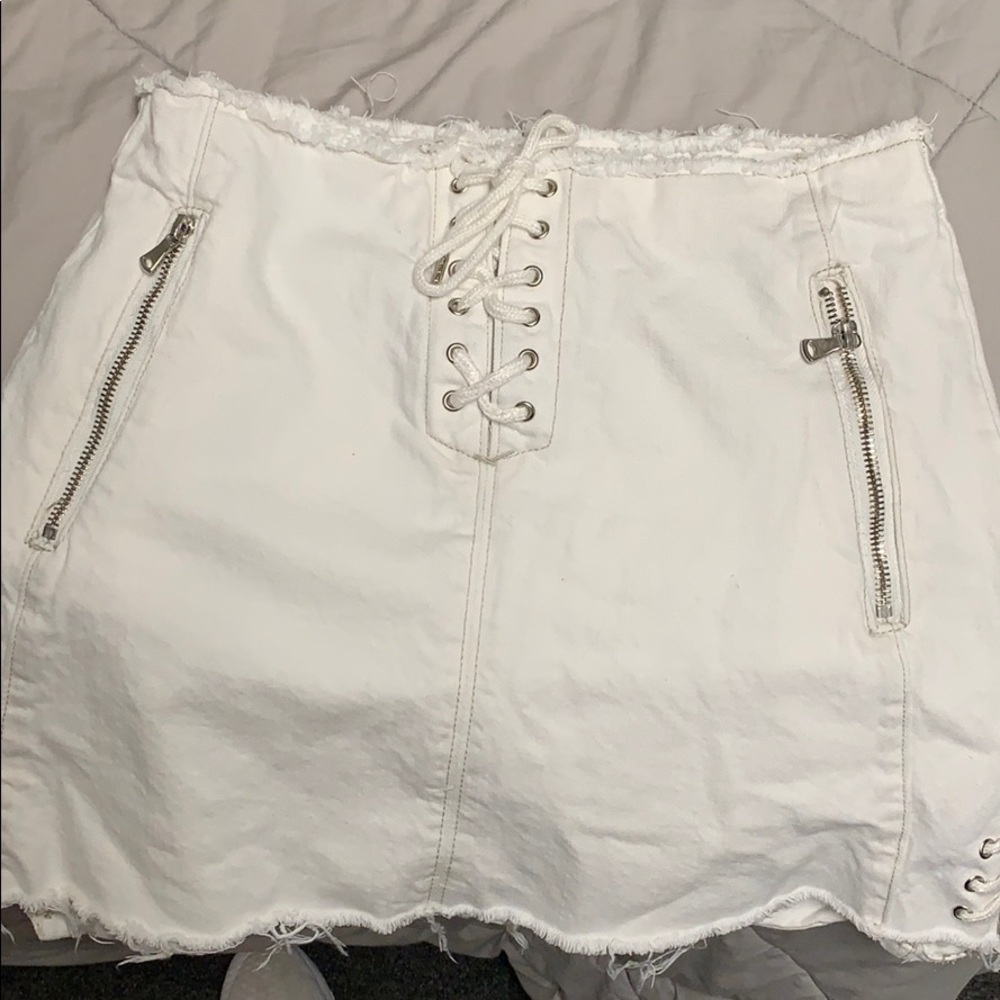 URBAN white skirt